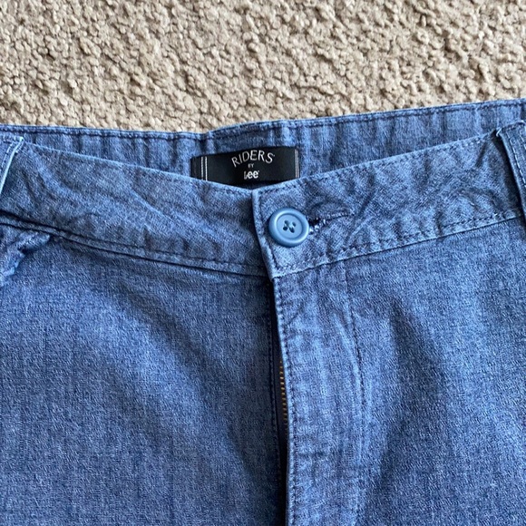 Riders by Lee Cotton Shorts - Picture 2 of 6